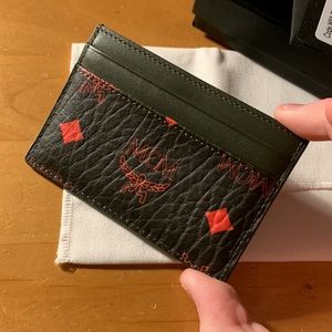 MCM limited edition Winter Moss visetos card holder